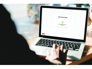 Axis запустила многофакторную аутентификацию для повышения безопасности и камер с помощью подтверждения через почту